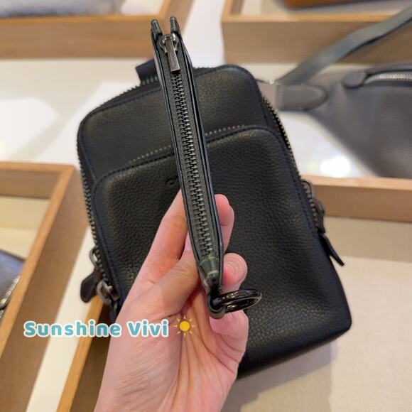 NWT Coach Zip Card Case Camo Wallet Green Leather Expandable CZ010 Ring - Picture 2 of 4